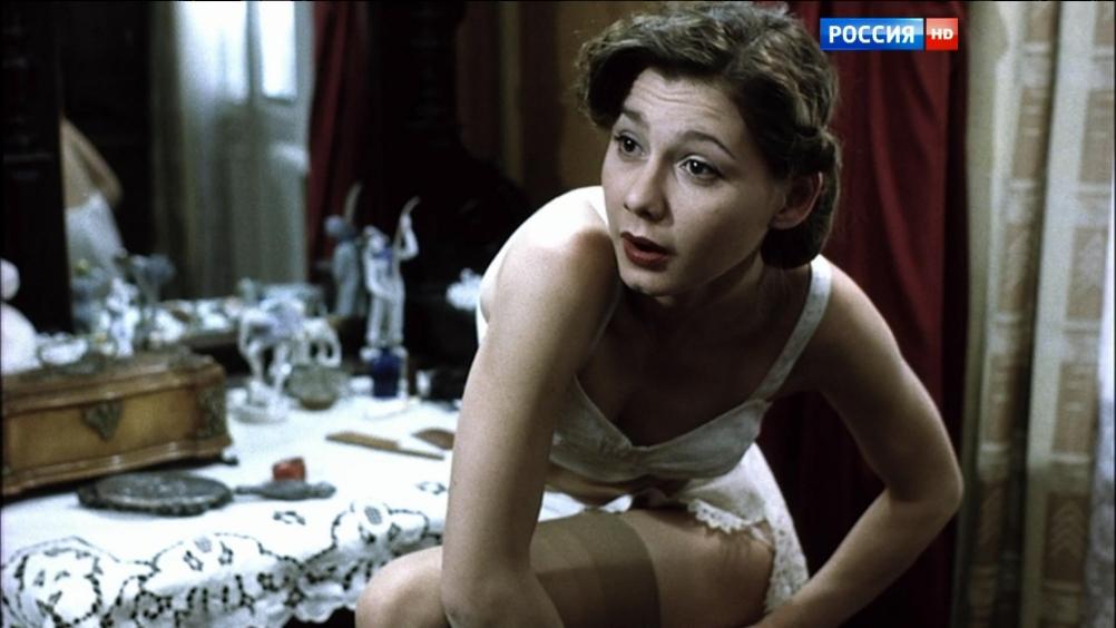 Полина Инзель Устинович ню