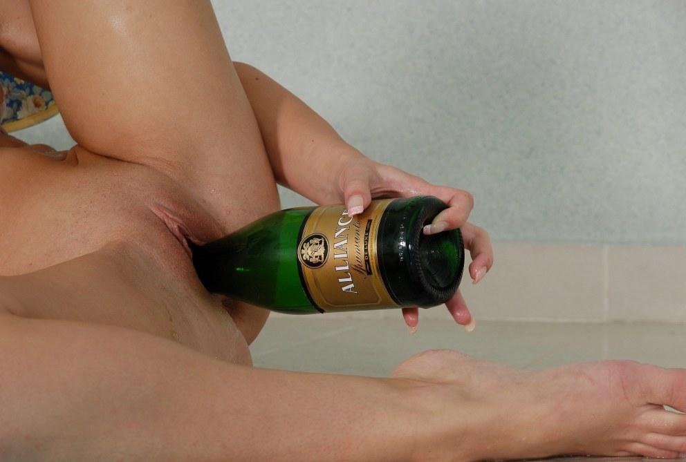 Красивая женская мастурбация