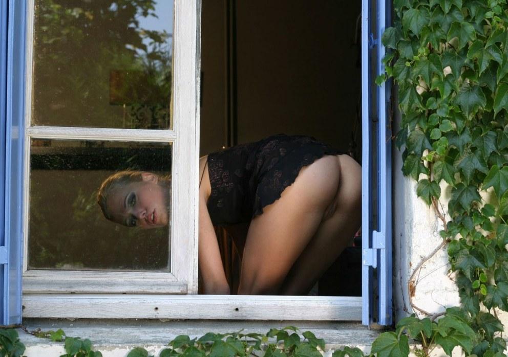 Подглядывание за женщинами