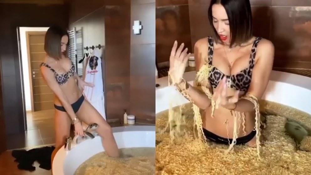 Порноактриса Lola Myluv Соло